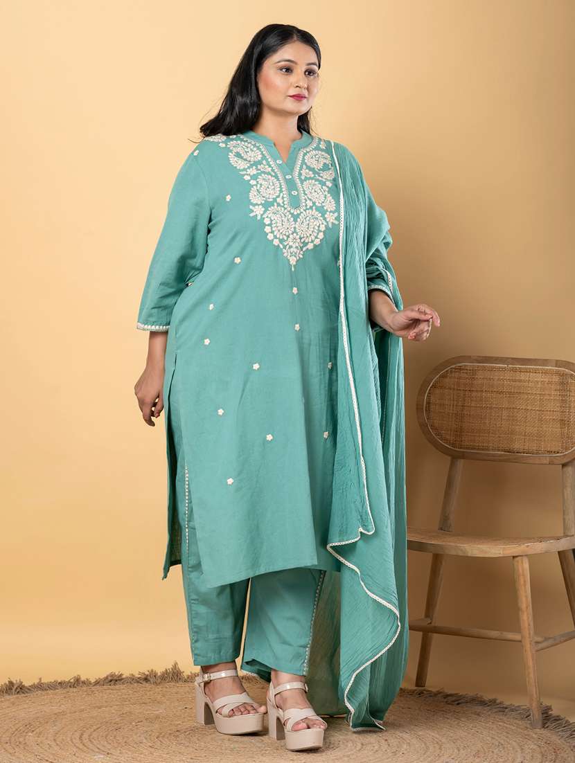 women plus size three quarter sleeve kurta pant with dupatta set - 21963104 -  Standard Image - 2