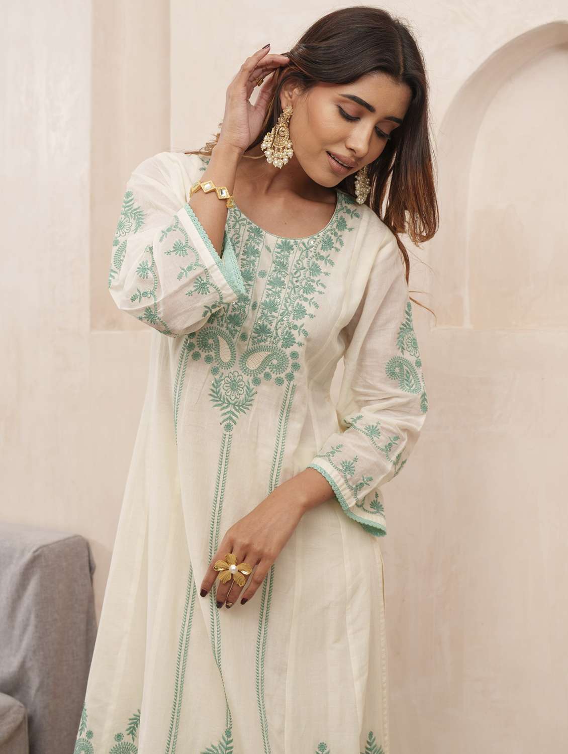 women white long sleeve kurta pant with dupatta set - 21963438 - Standard Image - 2