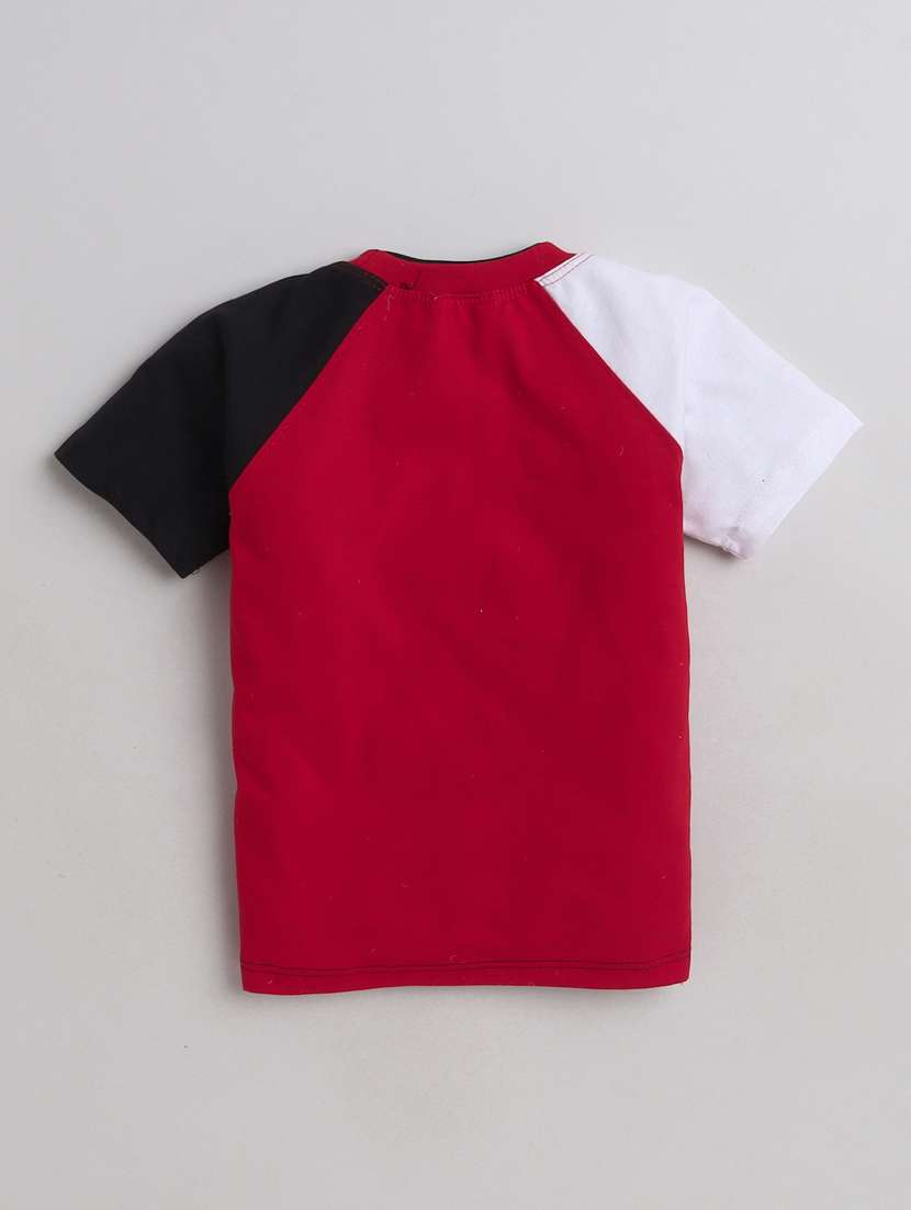 boys printed t-shirt & shorts casual wear set - 21964743 -  Standard Image - 2