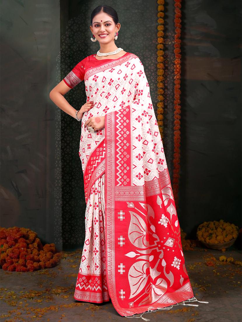 women self design bordered saree with blouse - 21964875 -  Zoom Image - 0