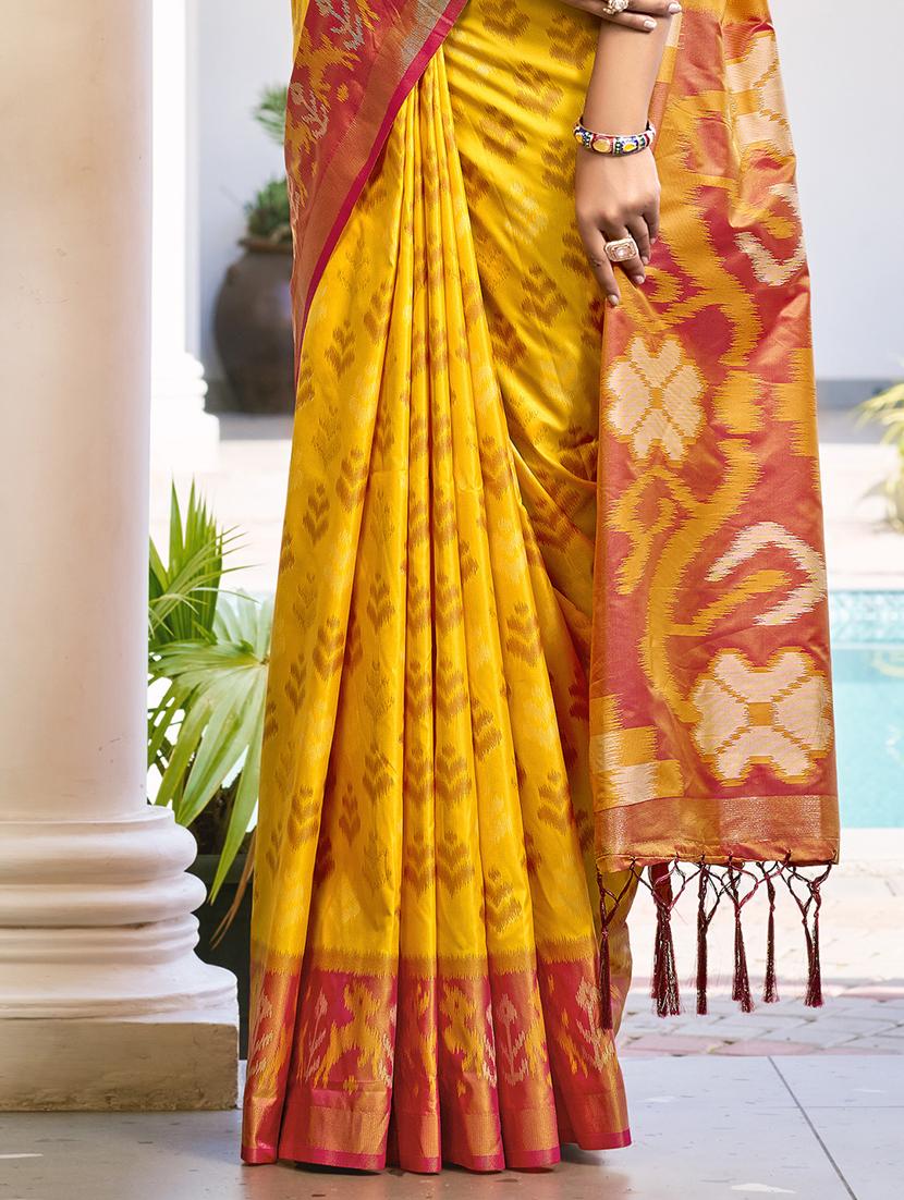 women self design pochampalli saree with blouse - 21964881 - Standard Image - 2