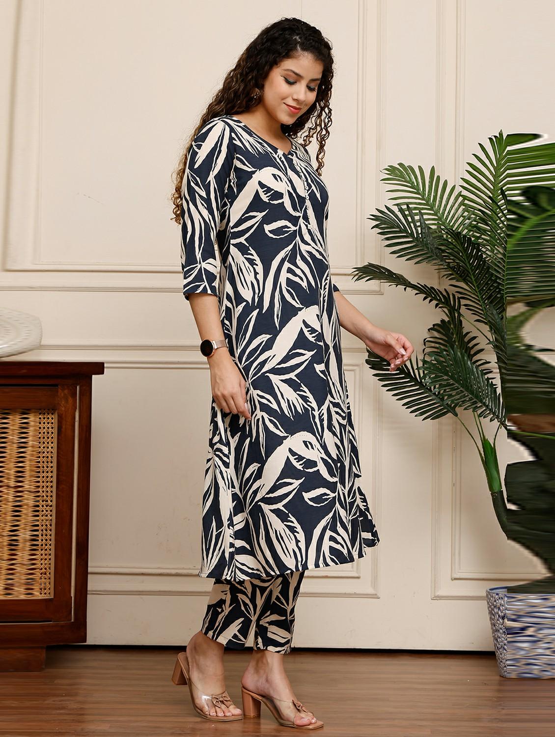 women printed three quarter kurta and pant set - 21964931 - Standard Image - 2