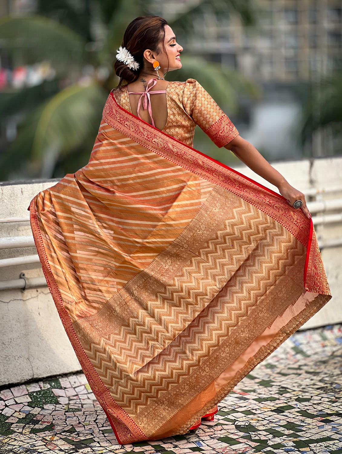 women self design banarasi saree with blouse - 21965075 - Standard Image - 2