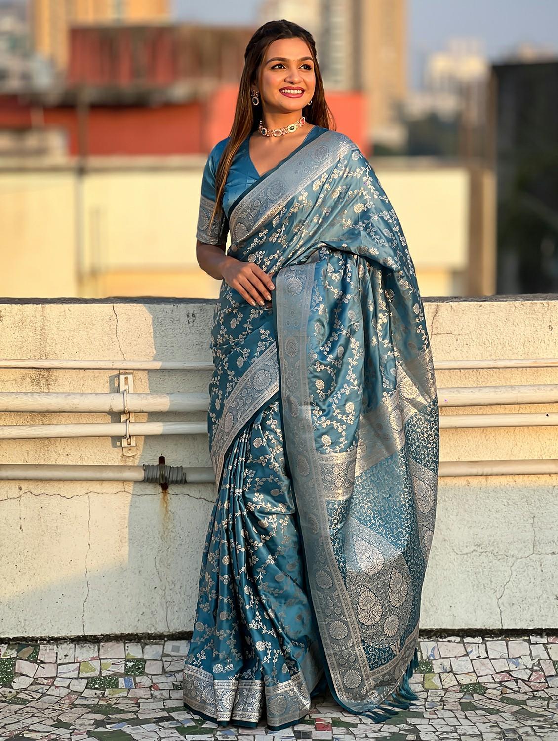 women self design banarasi saree with blouse - 21965101 - Zoom Image - 0