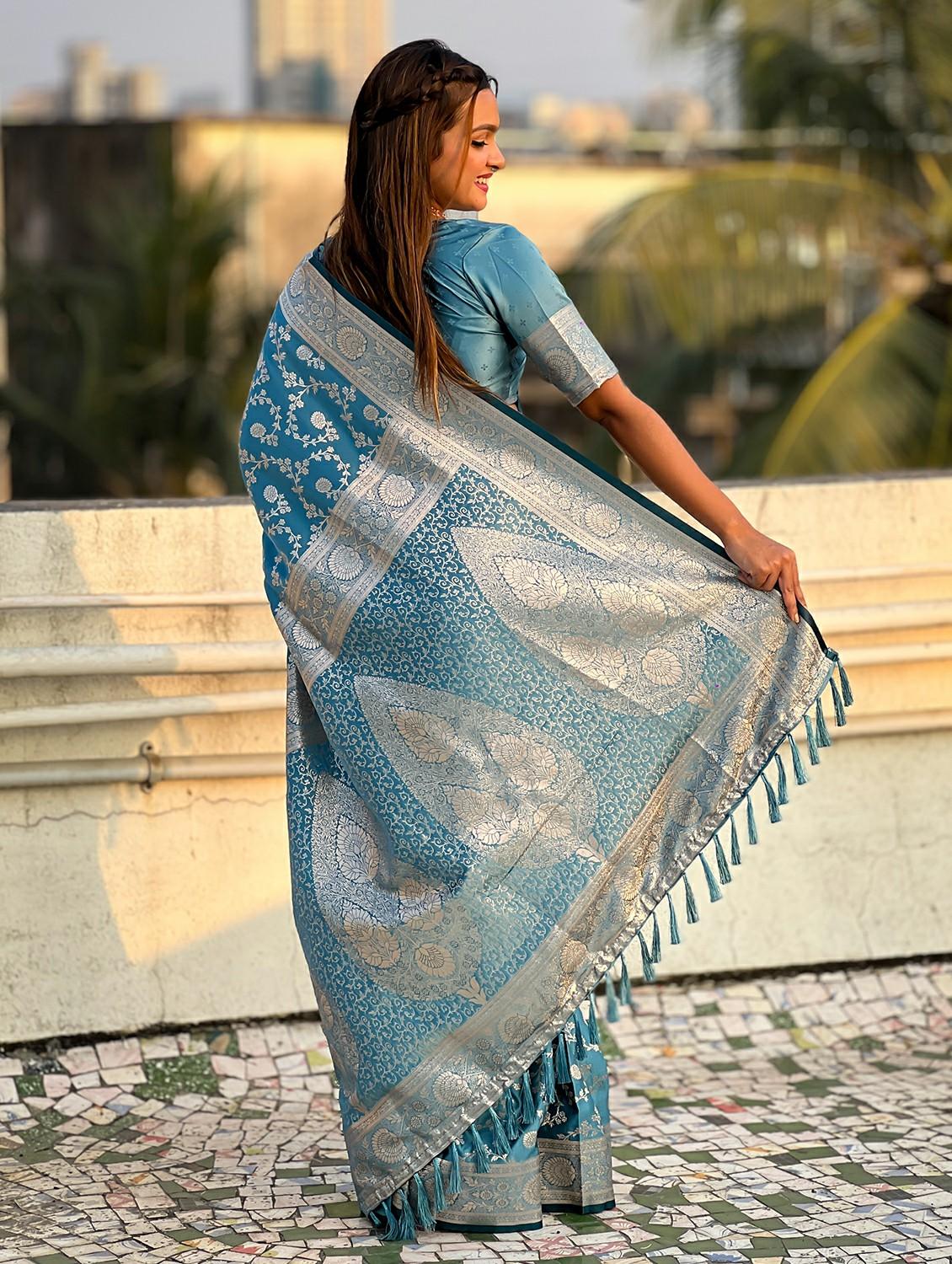 women self design banarasi saree with blouse - 21965101 - Standard Image - 2