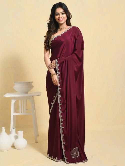 women solid with embellished bordered saree with blouse - 21965530 - Standard Image - 0