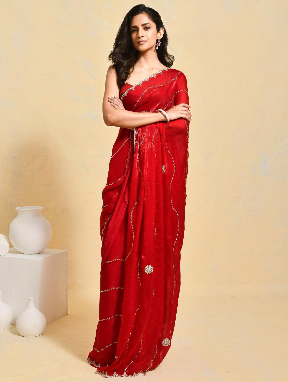 women solid with work embellished saree with blouse - 21965531 -  Zoom Image - 0