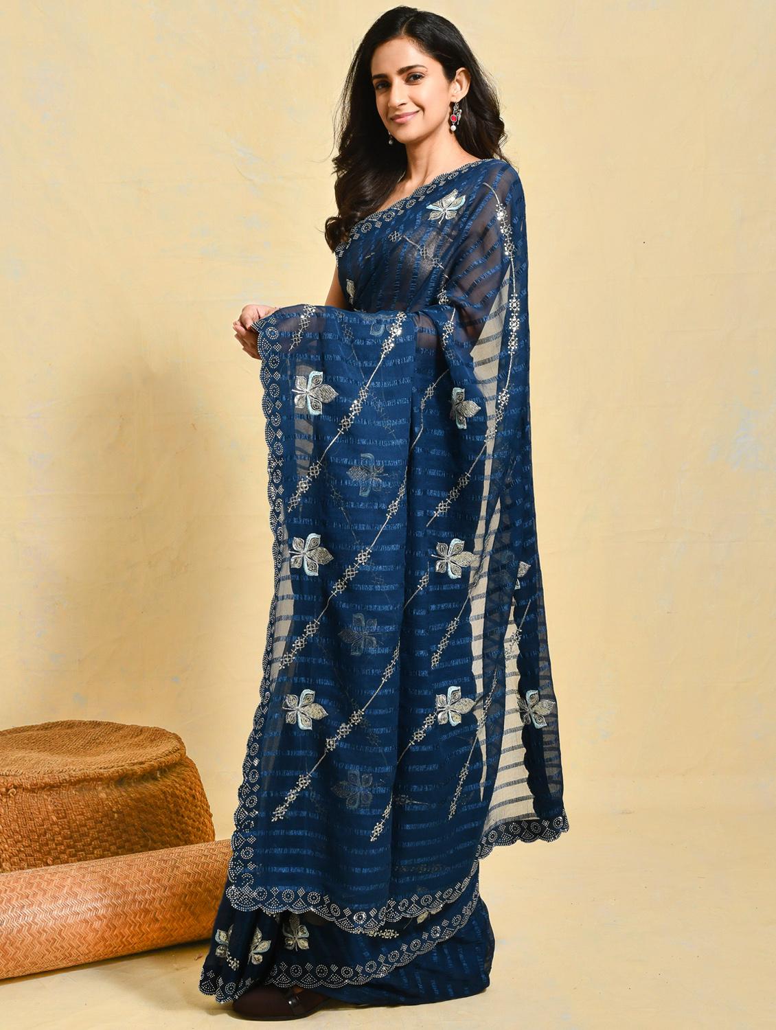 women striped embroidered saree with blouse - 21965550 - Standard Image - 2