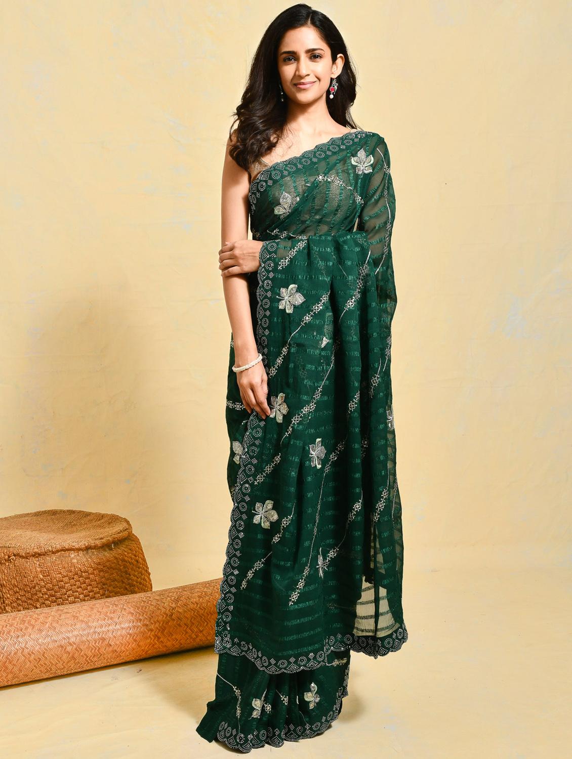 women striped embroidered saree with blouse - 21965553 - Standard Image - 2