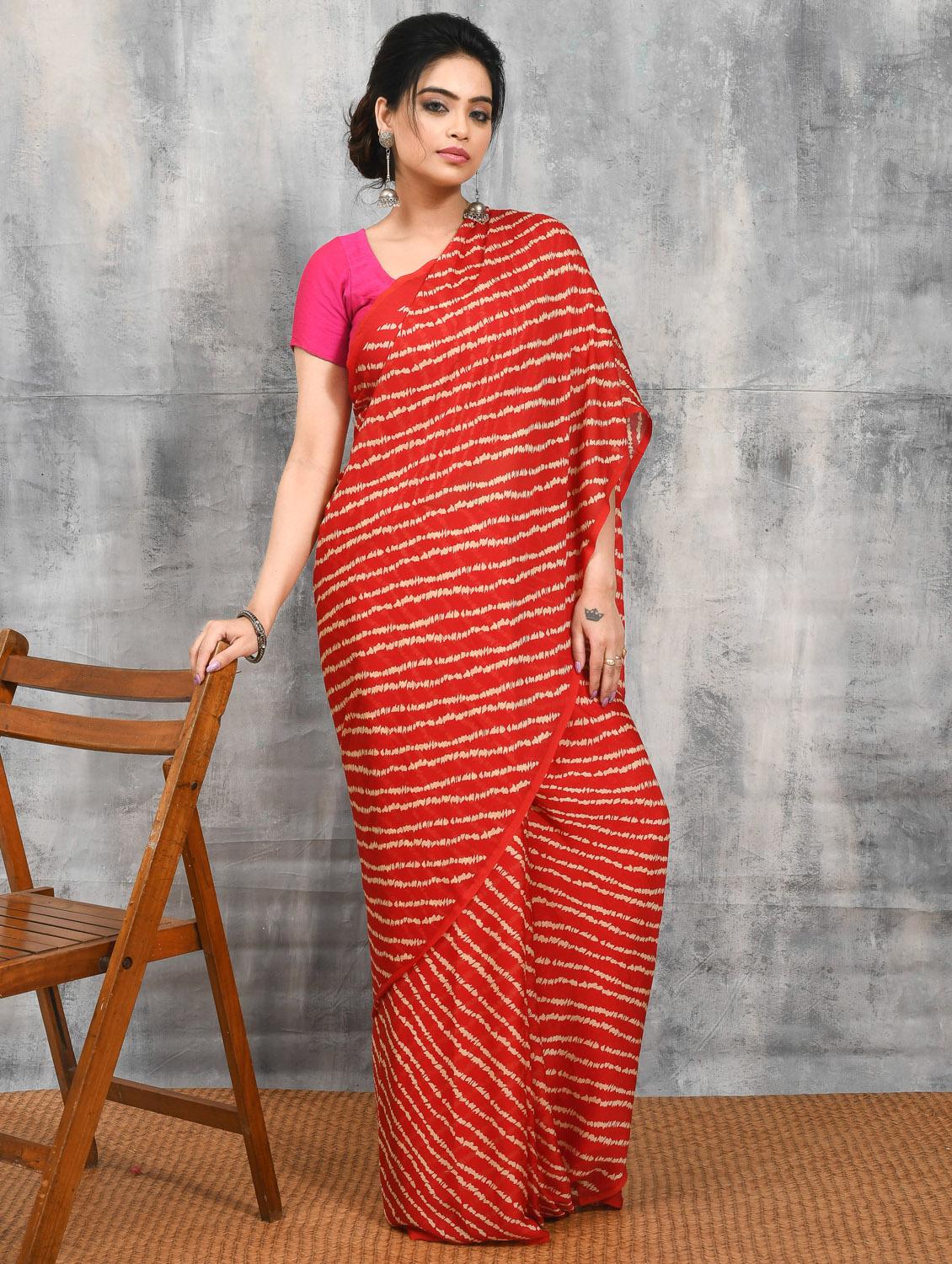 women printed casual wear saree with blouse - 21965592 - Standard Image - 2