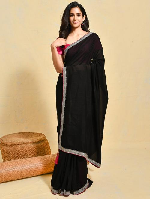 women solid with embellished bordered saree with blouse - 21965648 - Standard Image - 0