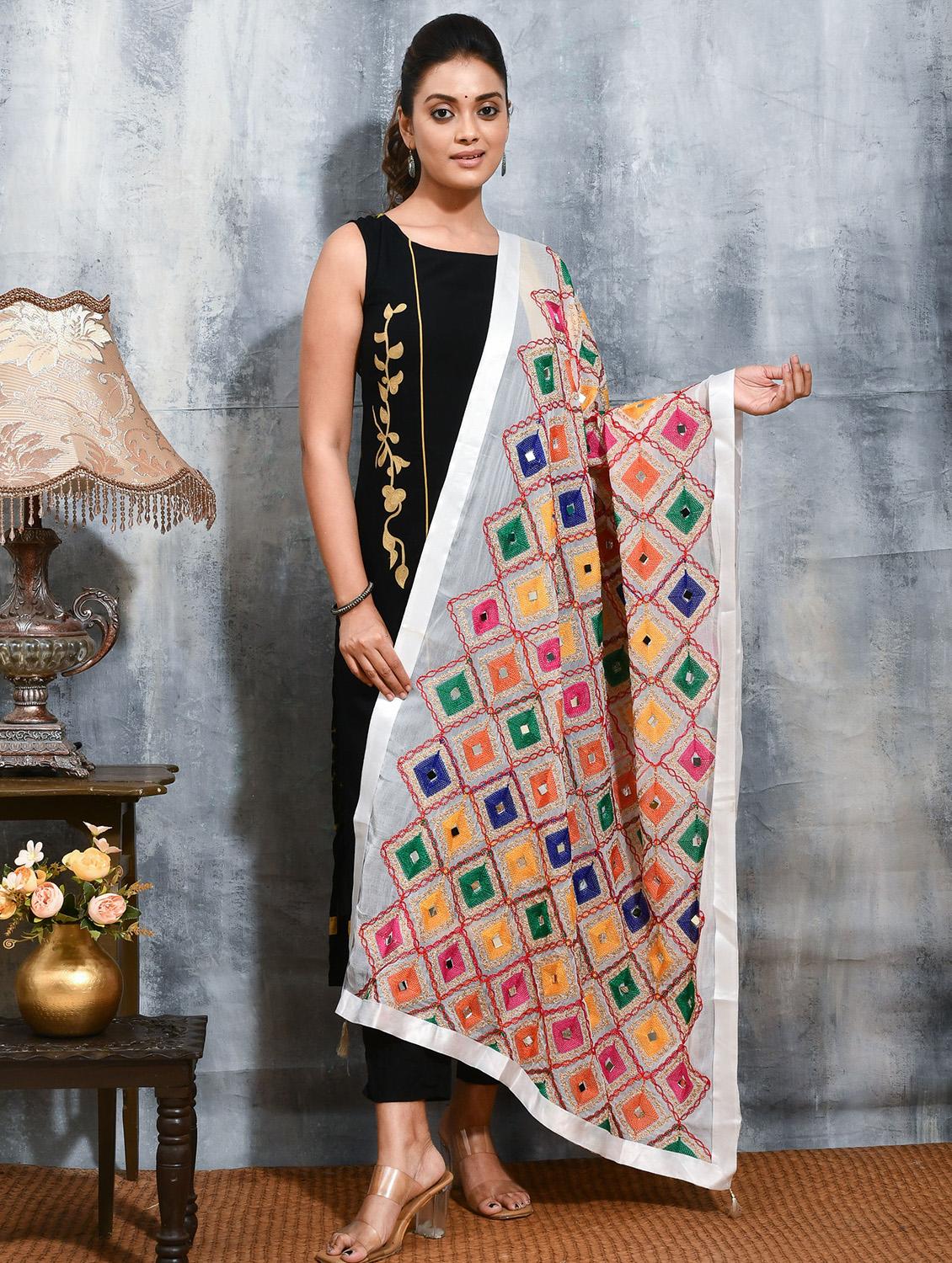 women phulkari casual wear dupatta - 21965846 - Zoom Image - 0
