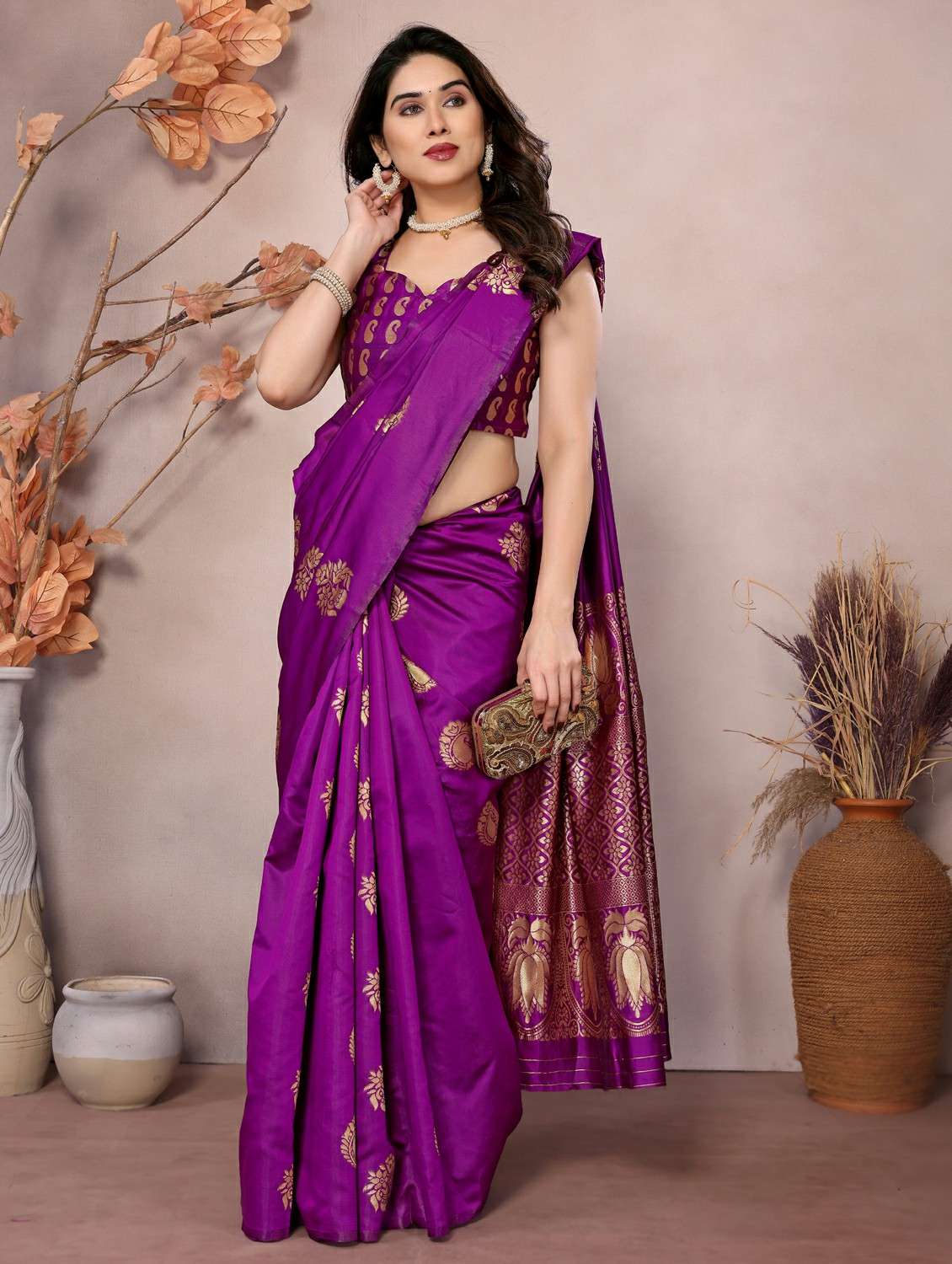 women self design banarasi saree with blouse - 21965867 -  Standard Image - 2