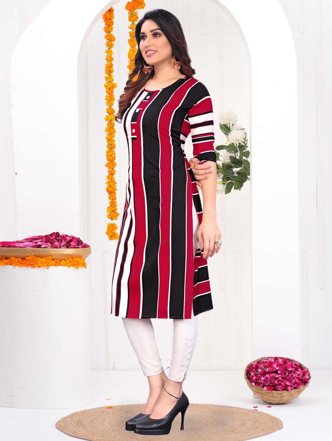 women striped three quarter sleeve straight kurta - 21965878 -  Standard Image - 2