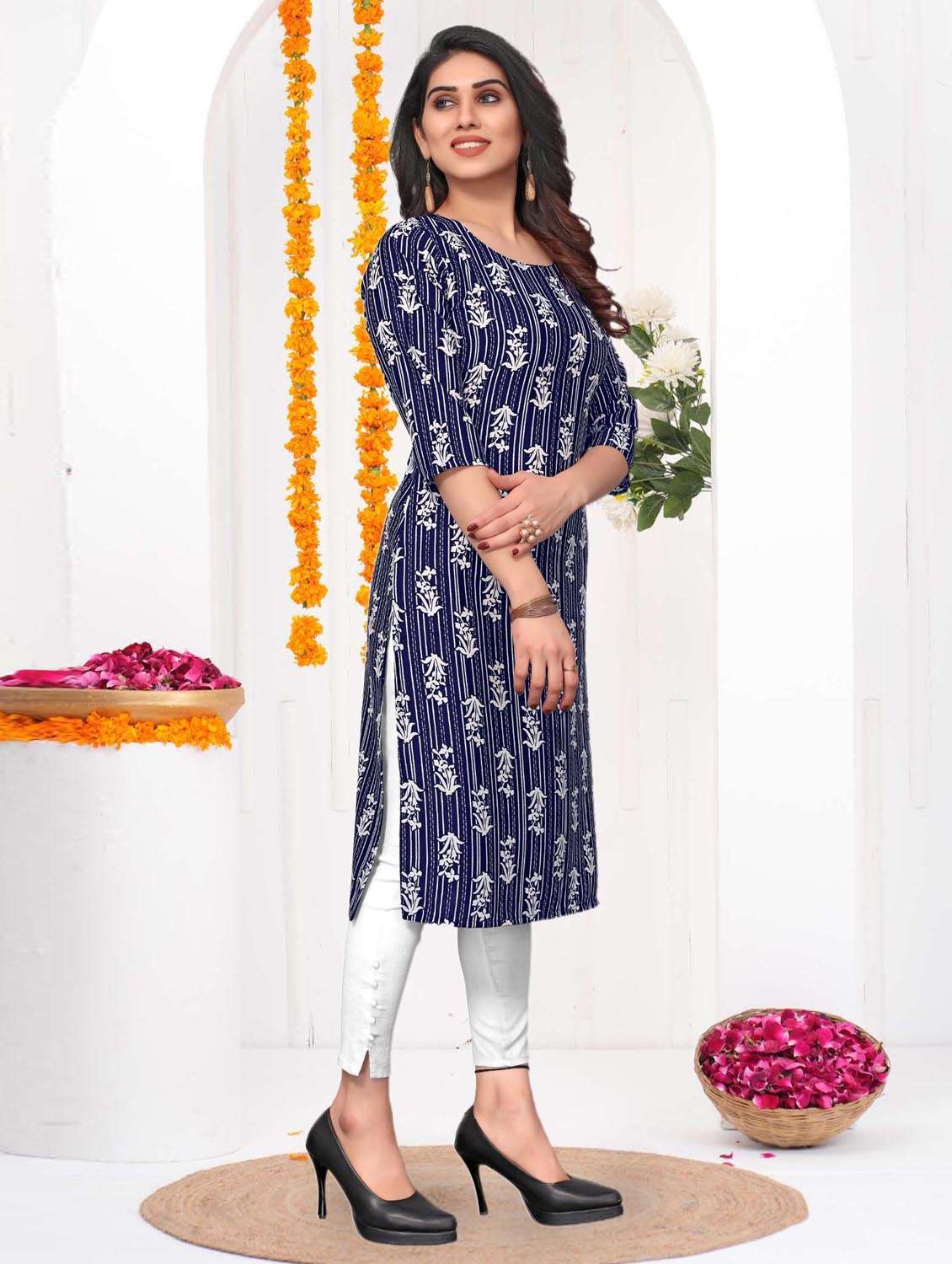 women printed three quarter sleeve straight kurta - 21965974 -  Standard Image - 2