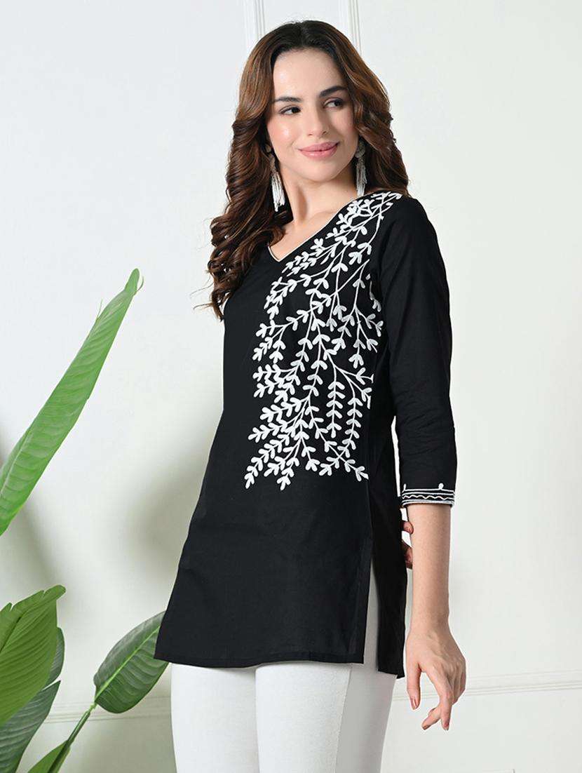 women embroidered three quarter sleeve straight kurta - 21966082 -  Standard Image - 2