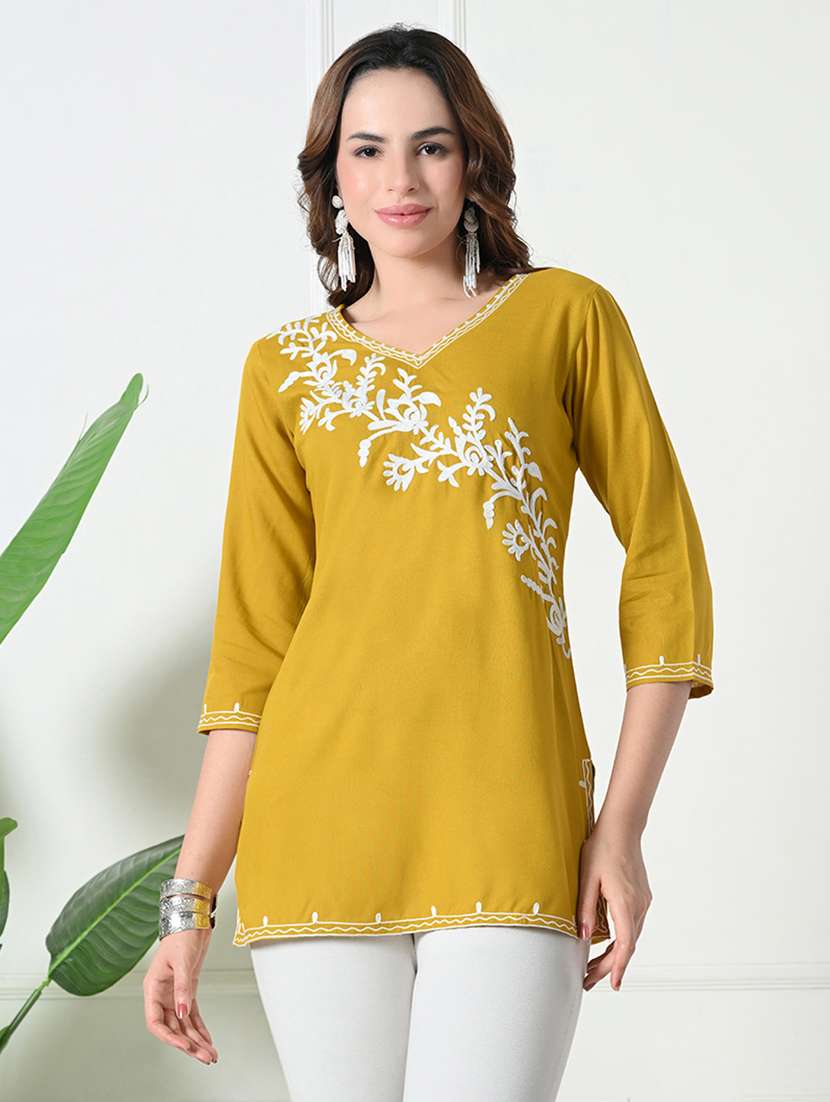 women embroidered three quarter sleeve straight kurta