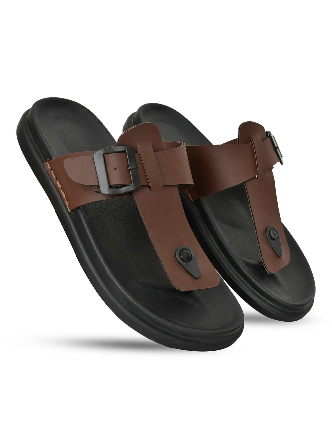 men solid toe separator sandal - 21966215 - Standard Image - 2
