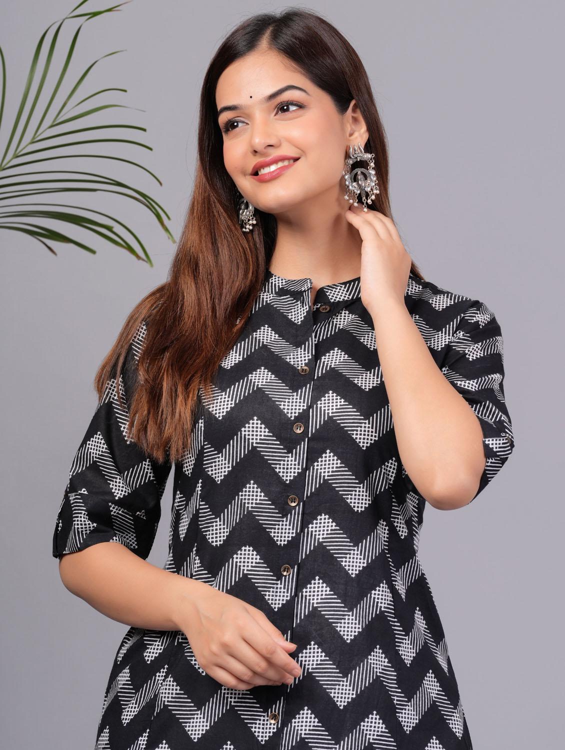 women chevron printed mandarin neck a-line kurta - 21966646 - Standard Image - 2