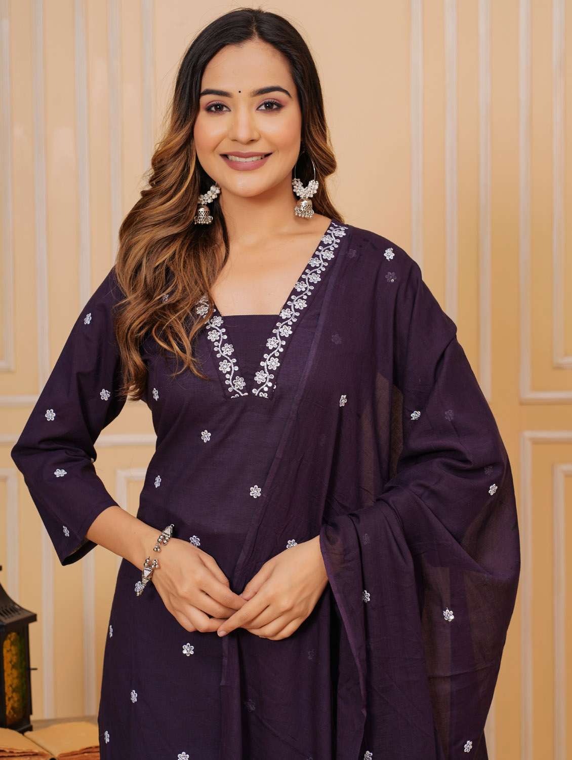 women three quarter sleeve kurta pant with dupatta set - 21966745 - Standard Image - 2