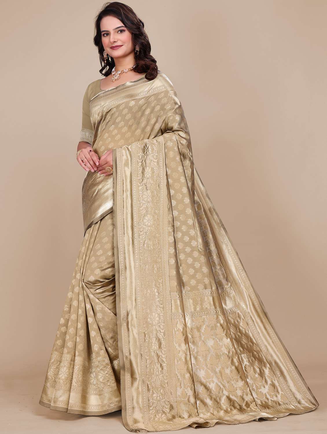 women self design banarasi saree with blouse - 21967227 - Standard Image - 2