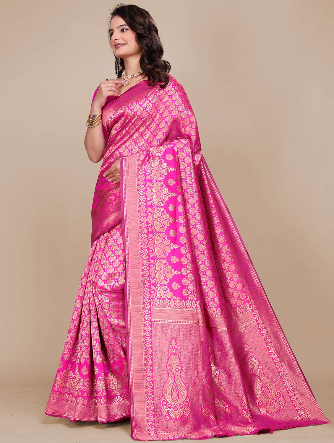 women self design banarasi saree with blouse - 21967231 - Standard Image - 2
