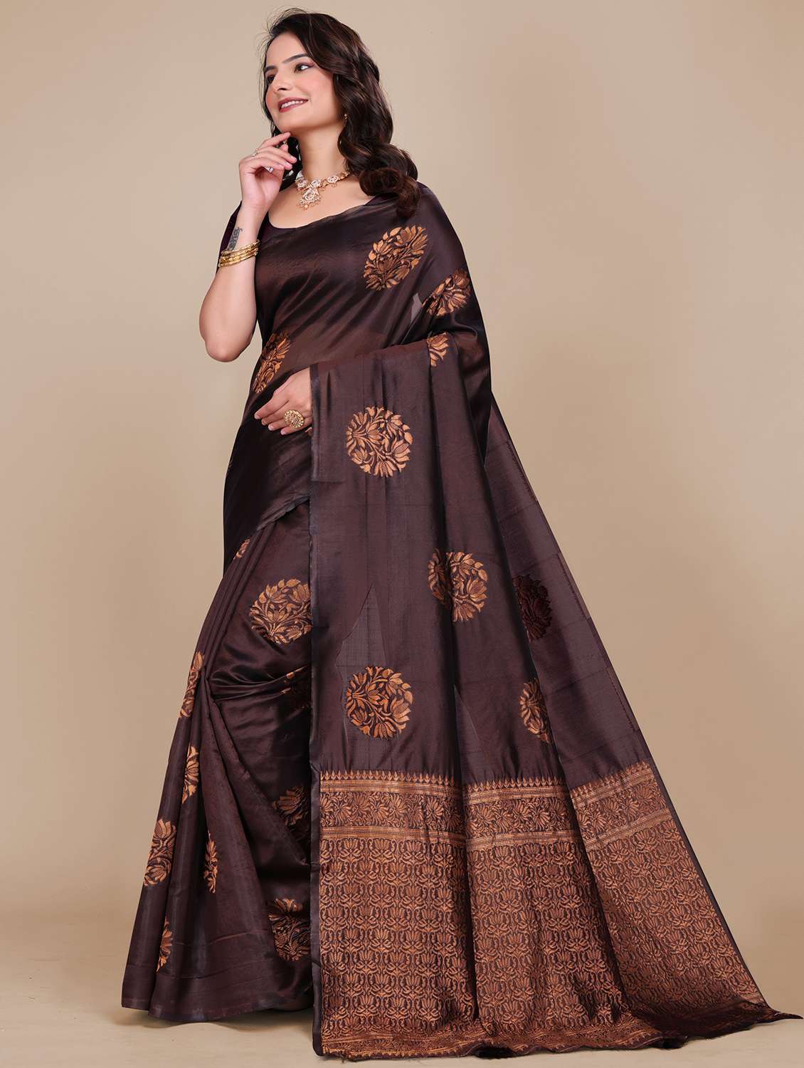 women self design banarasi saree with blouse - 21967239 -  Standard Image - 2