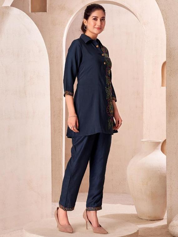 women three quarter sleeve ethnic co-ord set - 21967311 - Standard Image - 2
