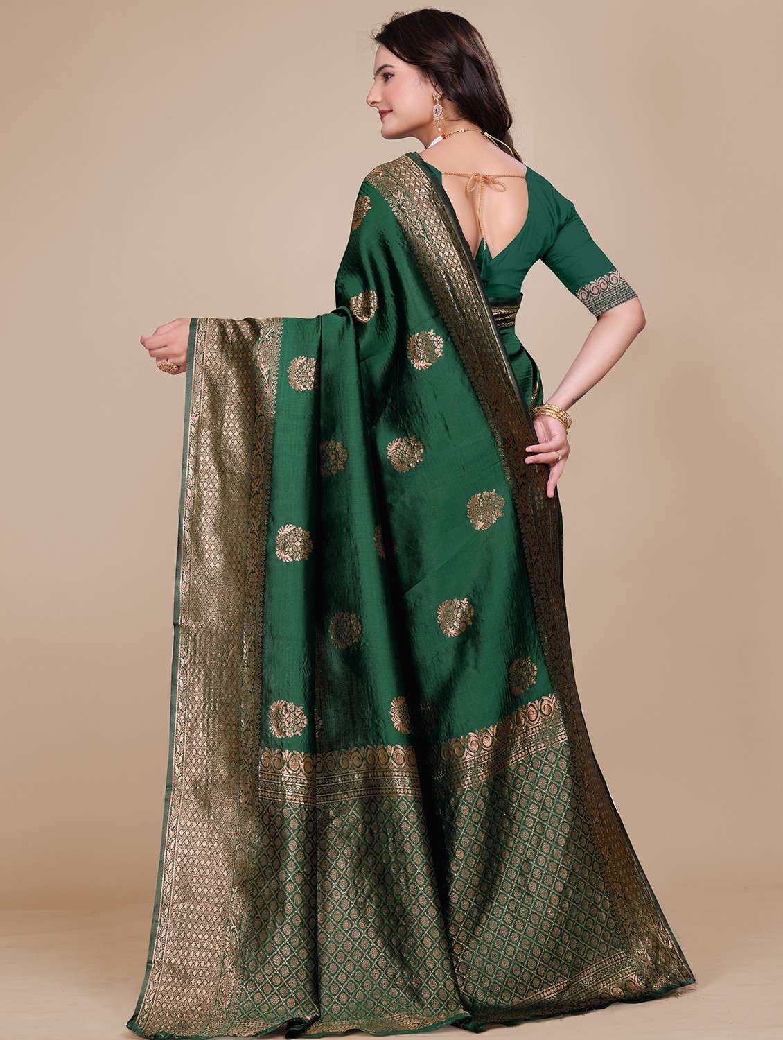 women self design banarasi saree with blouse - 21967995 - Standard Image - 2