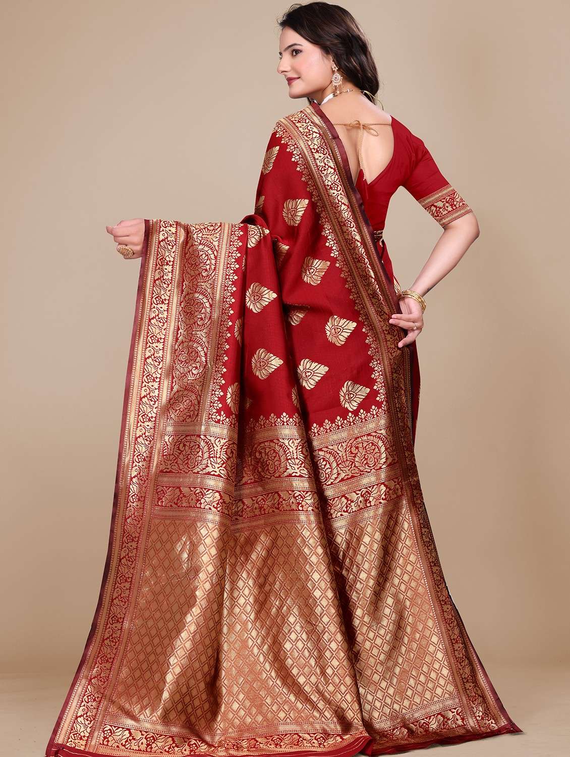 women self design banarasi saree with blouse - 21967997 - Standard Image - 2