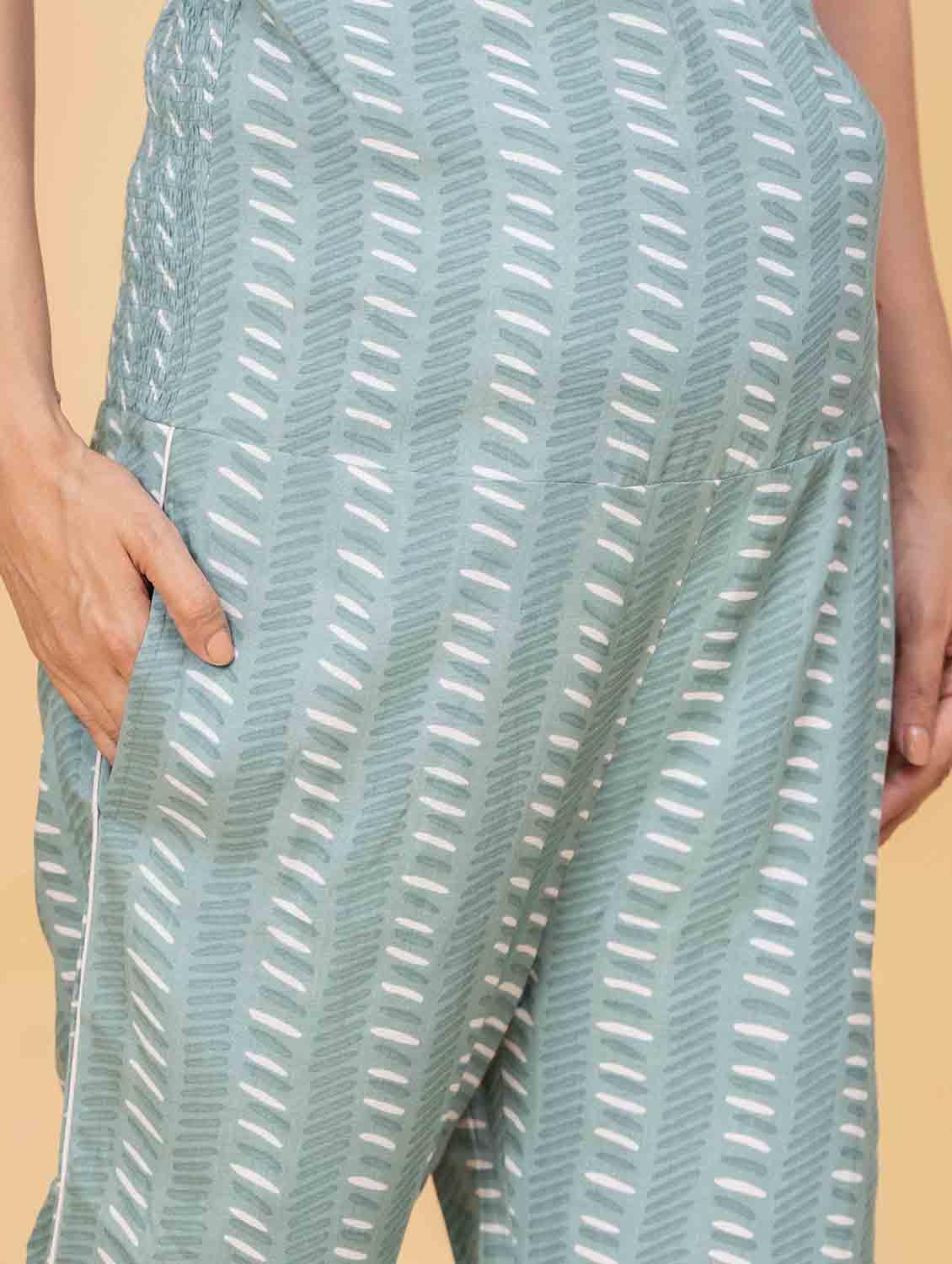 women green printed high rise bottomwear - 21968003 - Standard Image - 2