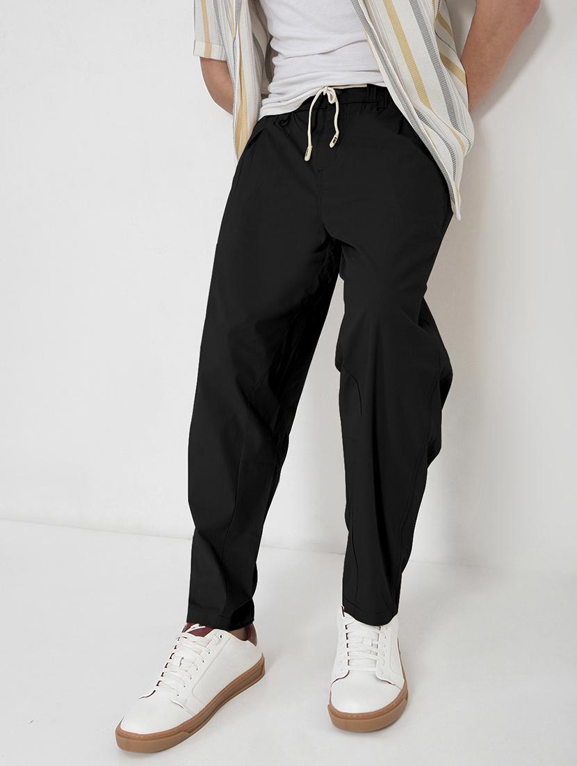 men black solid low rise pleated casual trouser - 21968057 - Zoom Image - 0