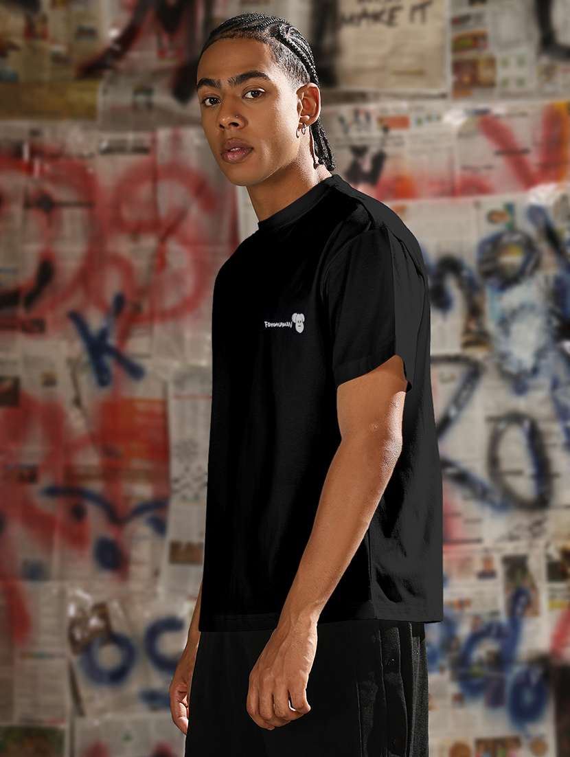 men solid short sleeve regular fit t-shirt - 21968071 -  Standard Image - 2