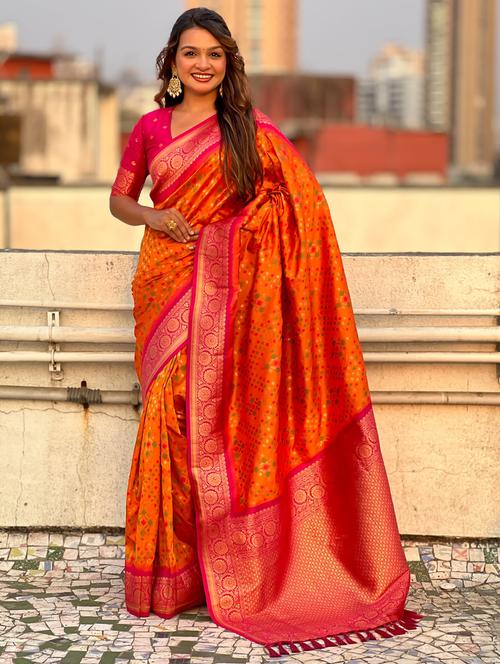 women self design patola saree with blouse - 21968792 - Standard Image - 0