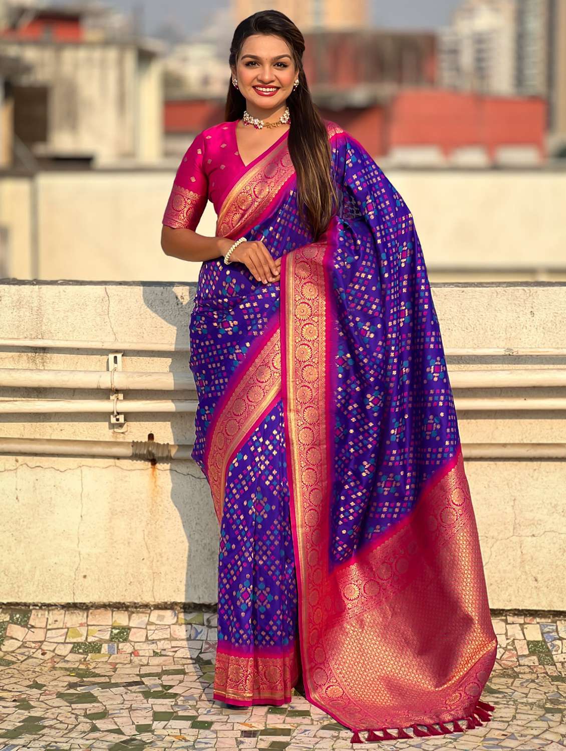 women self design patola saree with blouse