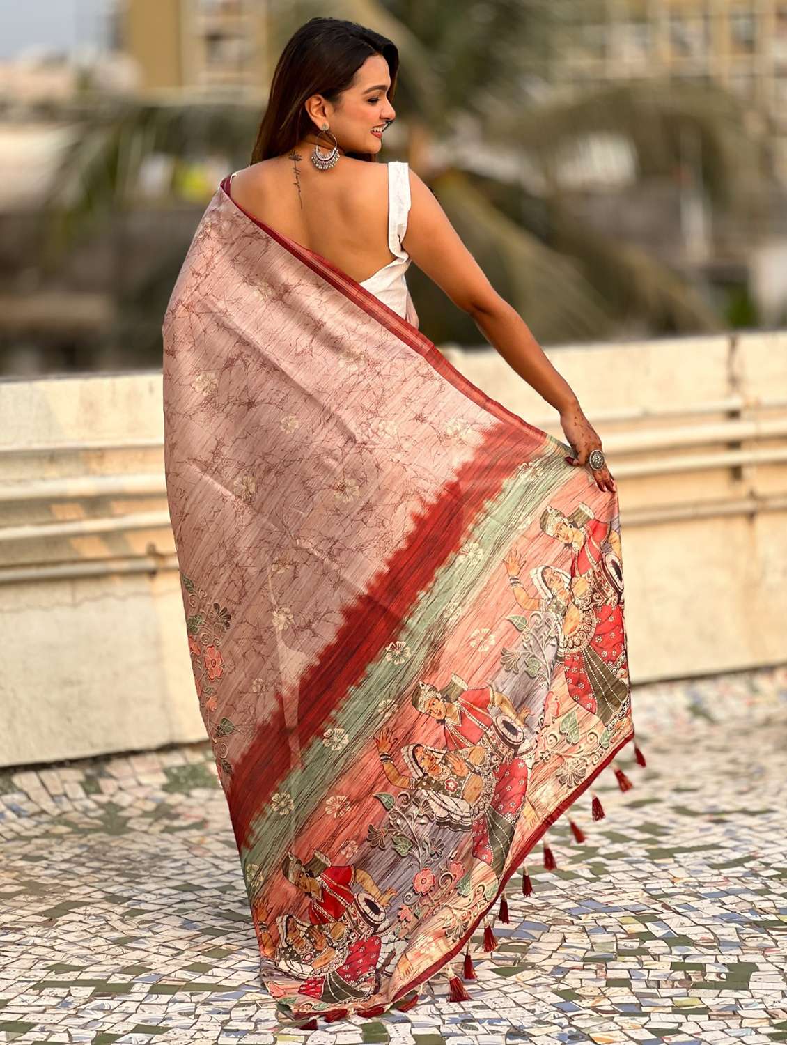 women printed casual wear saree with blouse - 21968799 -  Standard Image - 2