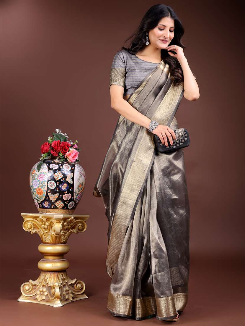 women solid with bordered saree with blouse - 21969149 -  Standard Image - 2
