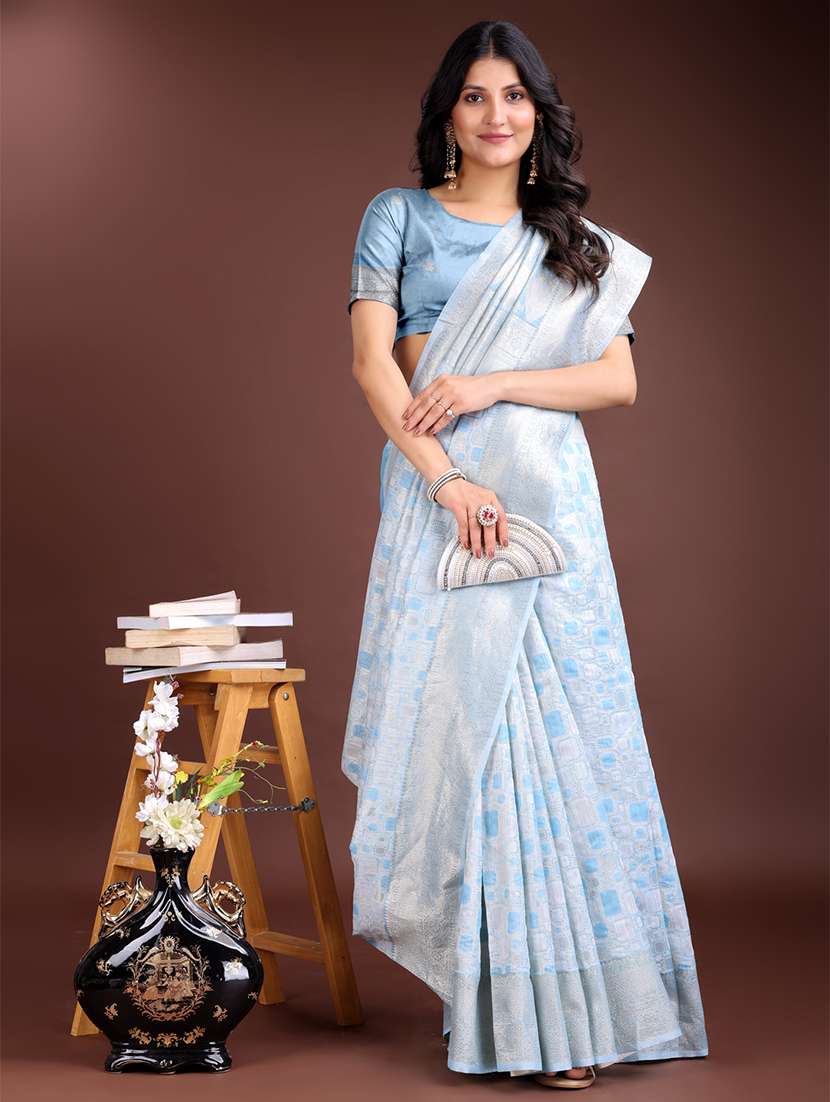 women self design banarasi saree with blouse - 21969187 - Standard Image - 2