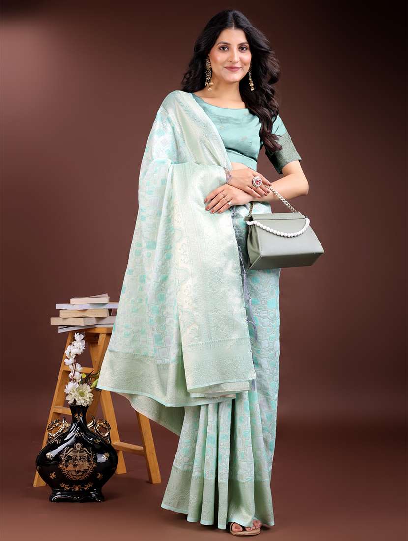 women self design banarasi saree with blouse - 21969191 - Standard Image - 2