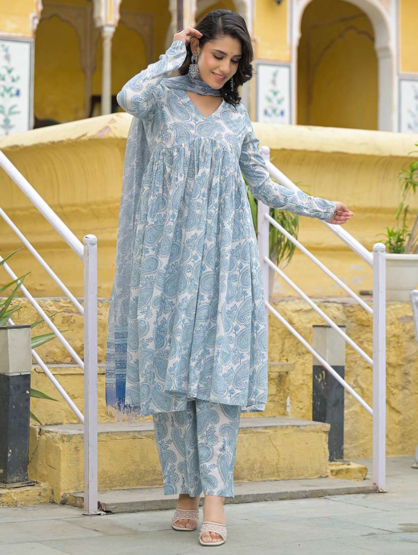 women off white long sleeve kurta pant with dupatta set - 21969210 -  Standard Image - 2