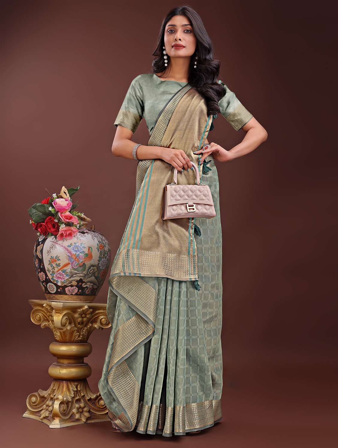 women checkered bordered saree with blouse - 21969887 -  Standard Image - 2