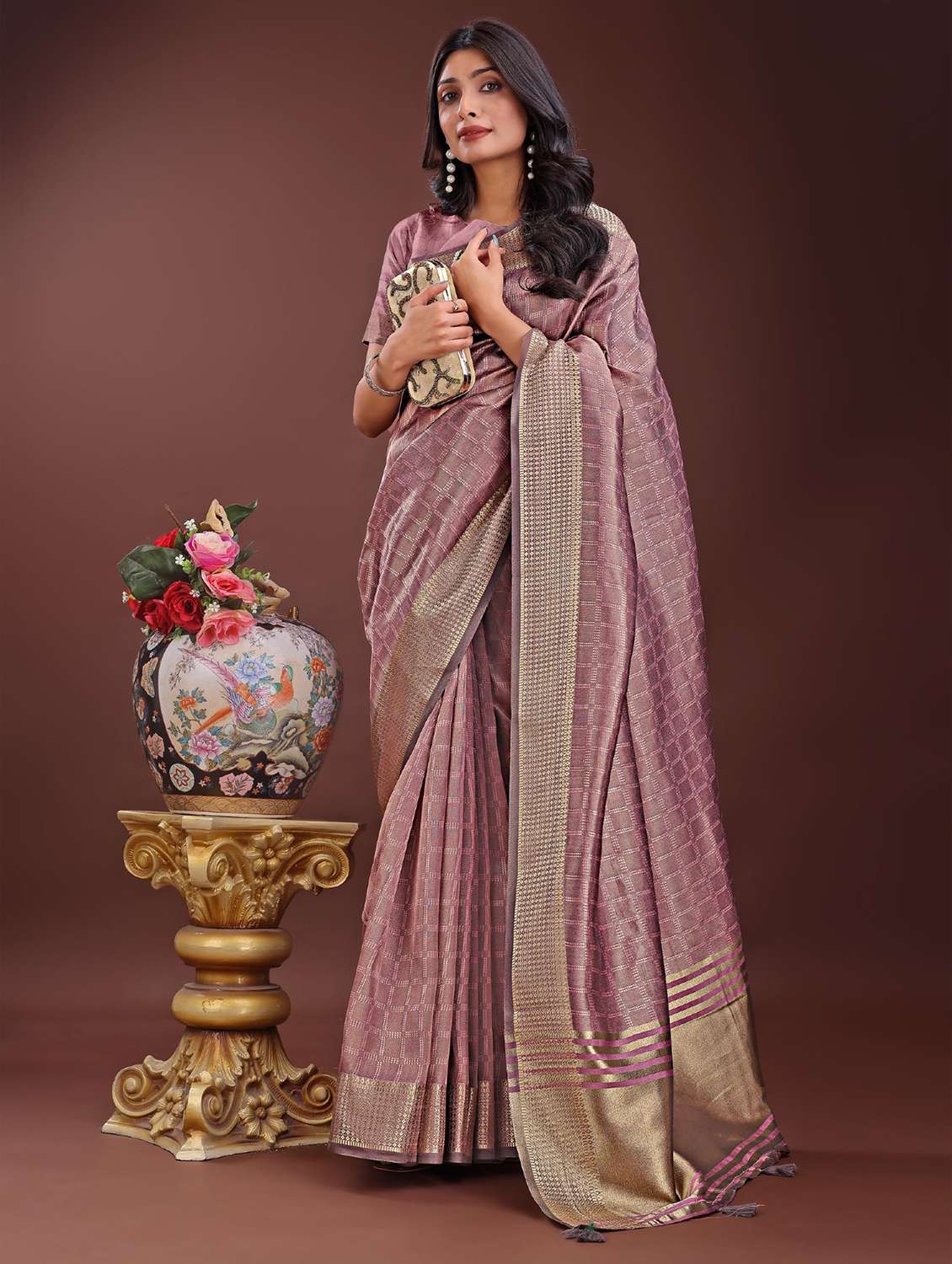 women checkered bordered saree with blouse - 21969888 -  Standard Image - 2