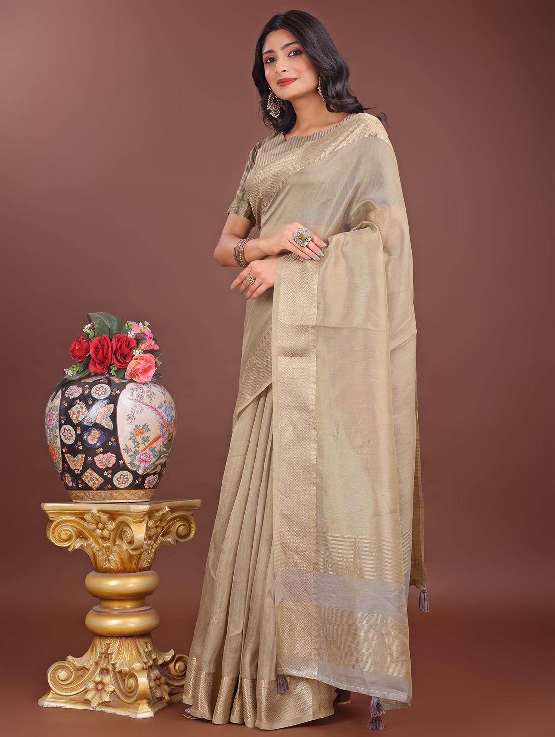 women solid with bordered saree with blouse - 21969896 - Standard Image - 2