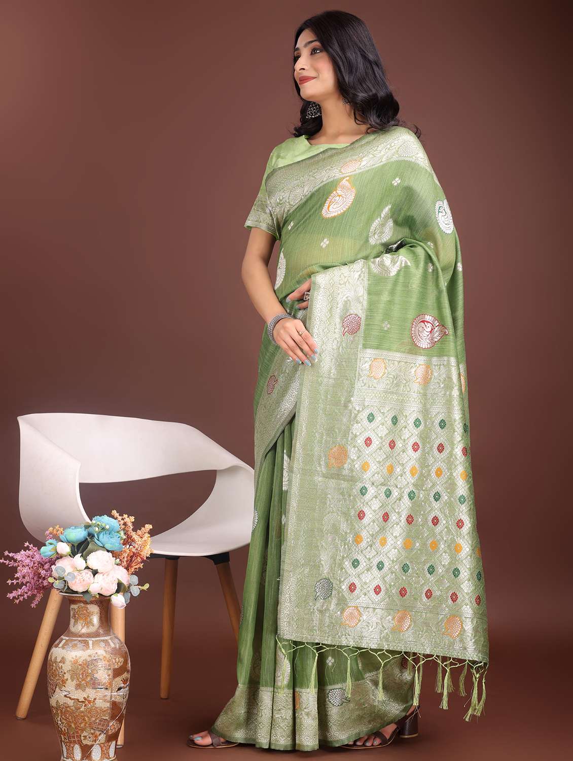 women self design bordered saree with blouse - 21969926 -  Standard Image - 2