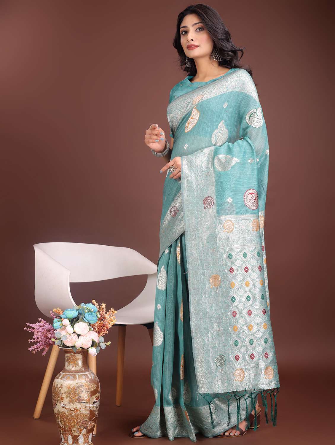 women self design bordered saree with blouse - 21969928 -  Standard Image - 2