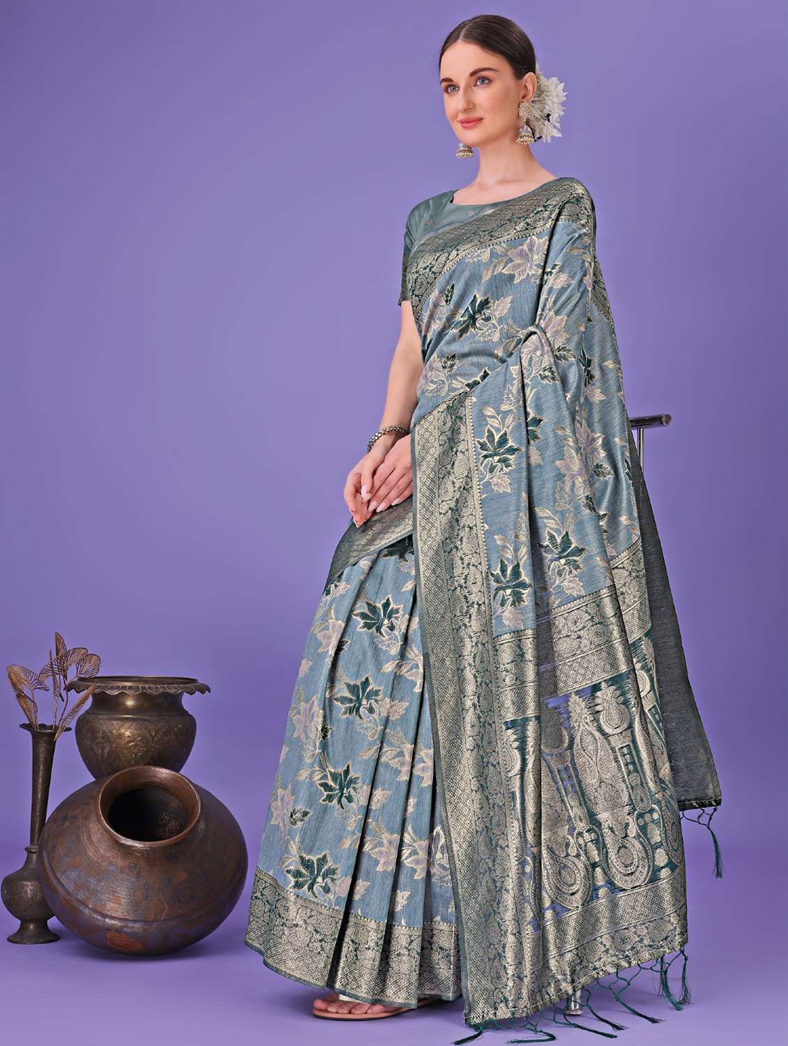 women self design banarasi saree with blouse - 21969964 - Standard Image - 2