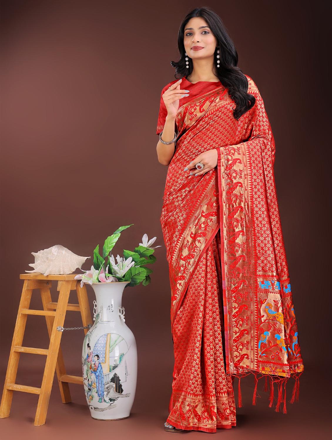 women self design paithani saree with blouse - 21969983 - Zoom Image - 0