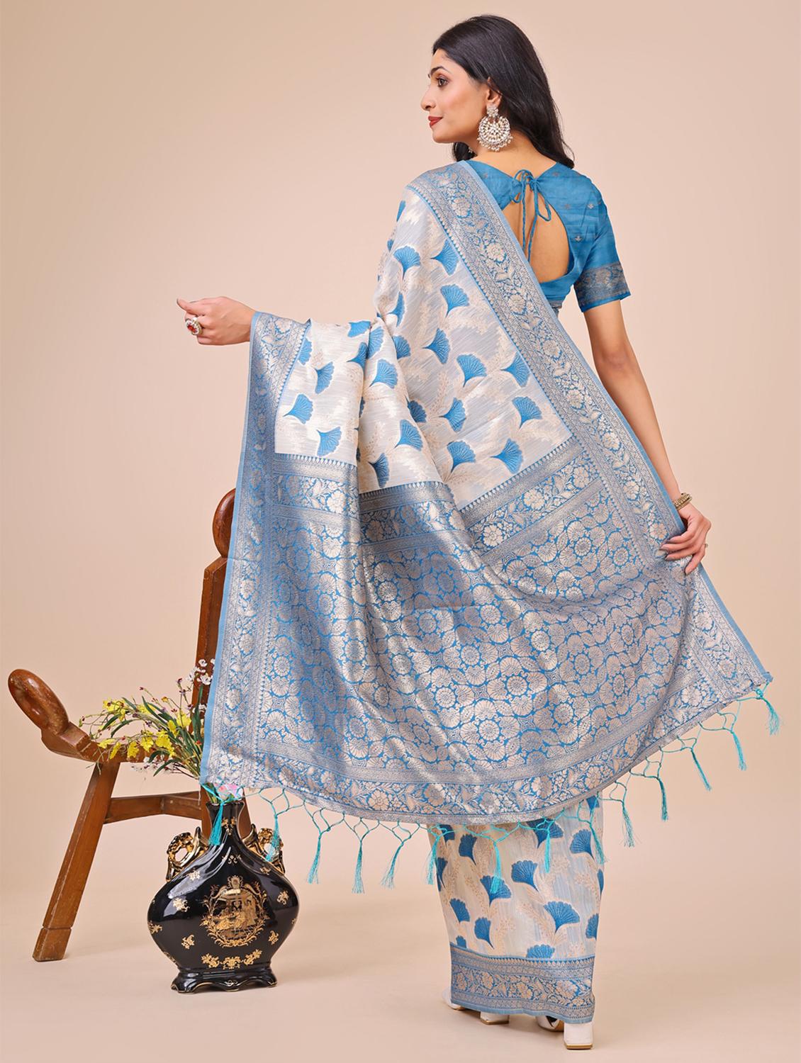 women self design bordered saree with blouse - 21970017 - Standard Image - 2