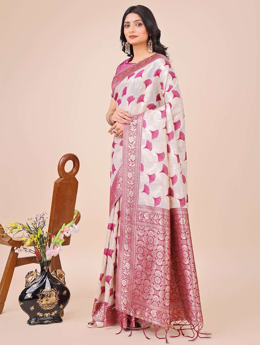 women self design bordered saree with blouse - 21970021 -  Standard Image - 2