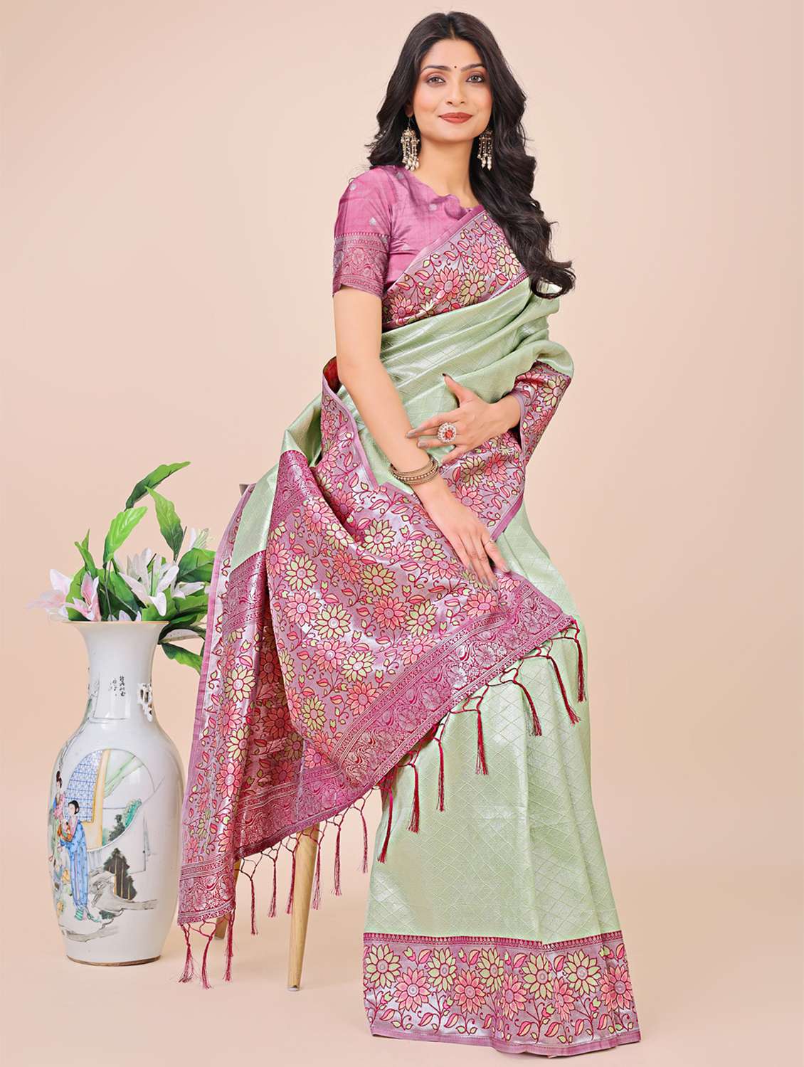 women checkered bordered saree with blouse - 21970117 -  Standard Image - 2